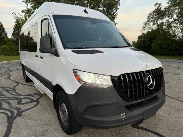  Salvage Mercedes-Benz Sprinter