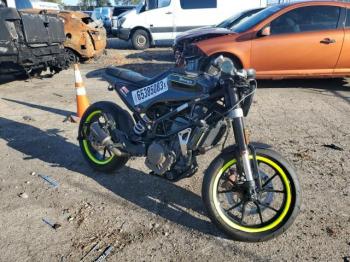  Salvage Husqvarna Svartpilen