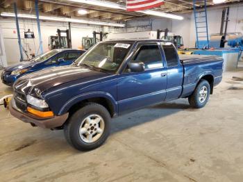  Salvage Chevrolet S-10