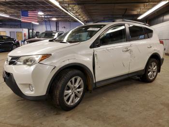  Salvage Toyota RAV4