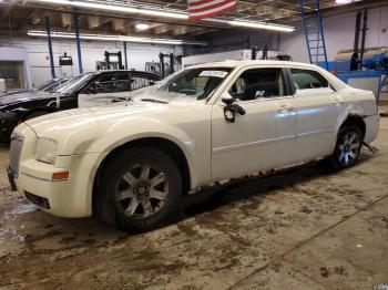  Salvage Chrysler 300