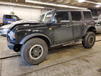  Salvage Ford Bronco