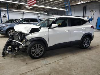  Salvage Kia Seltos