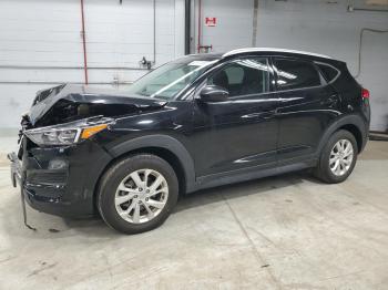  Salvage Hyundai TUCSON