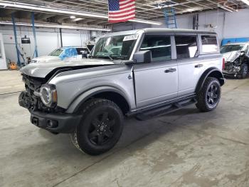 Salvage Ford Bronco