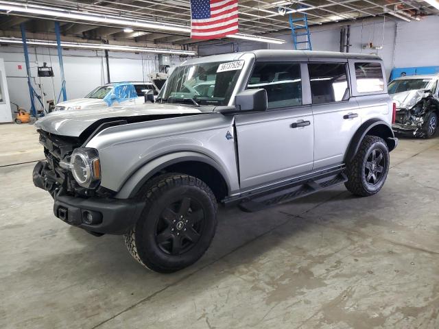  Salvage Ford Bronco