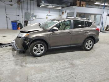  Salvage Toyota RAV4