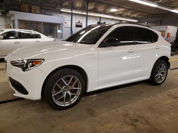 Salvage Alfa Romeo Stelvio