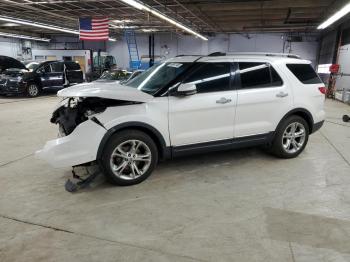  Salvage Ford Explorer