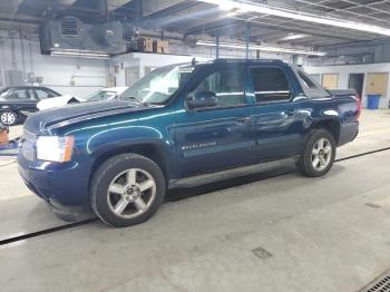  Salvage Chevrolet Avalanche