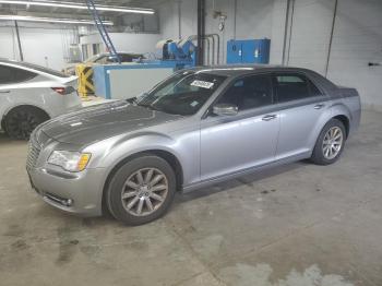  Salvage Chrysler 300
