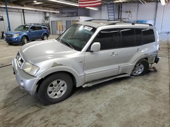  Salvage Mitsubishi Montero