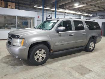  Salvage Chevrolet Suburban