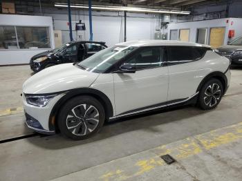  Salvage Kia EV6