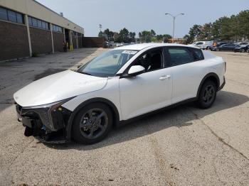  Salvage Kia K4 Lx