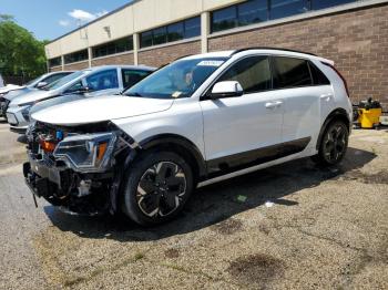  Salvage Kia Niro