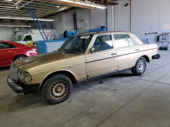  Salvage Mercedes-Benz 300-Class