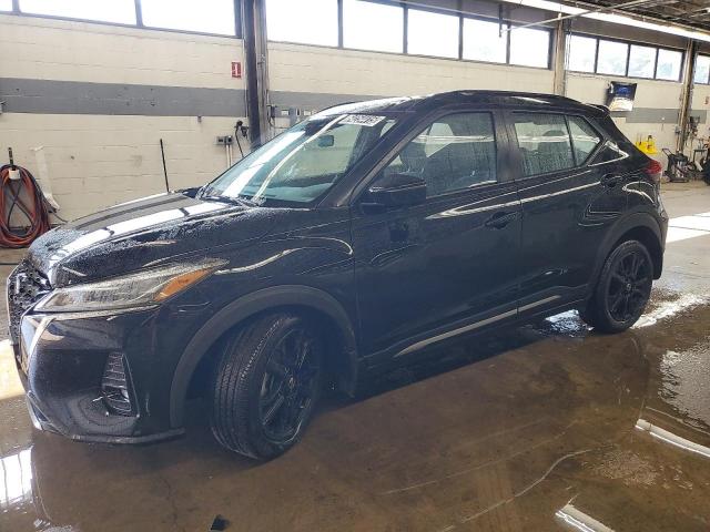  Salvage Nissan Kicks