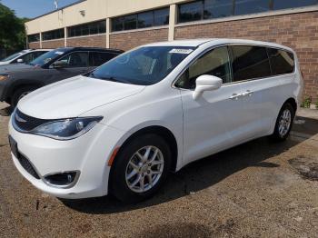  Salvage Chrysler Pacifica