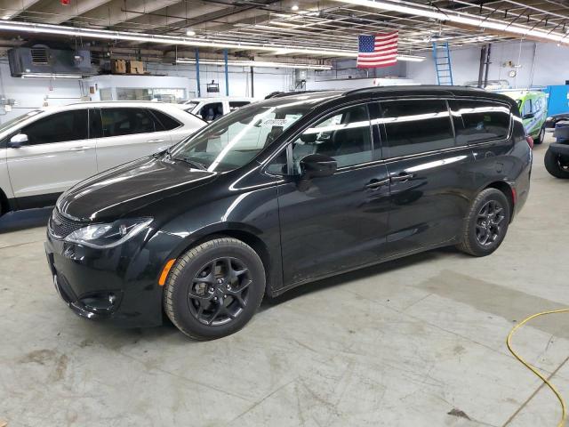  Salvage Chrysler Pacifica