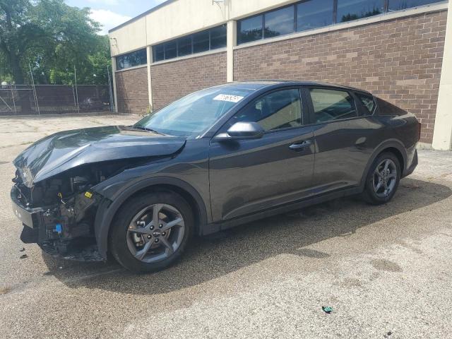 Salvage Kia K4 Lx