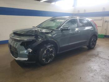  Salvage Kia Niro