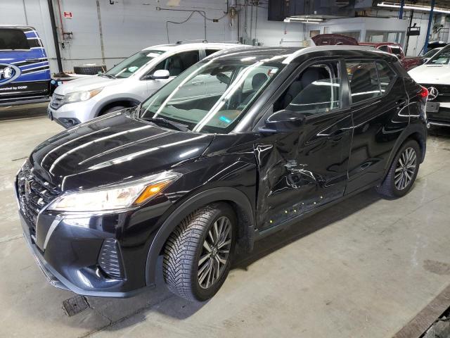  Salvage Nissan Kicks