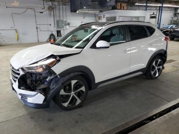  Salvage Hyundai TUCSON