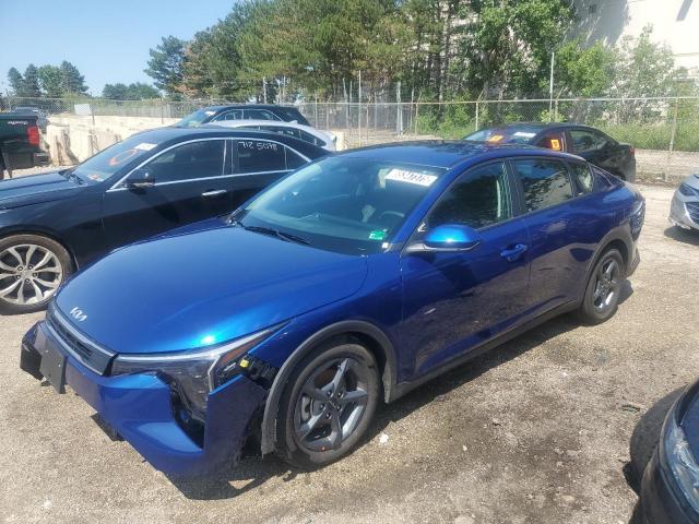  Salvage Kia K4 Lx