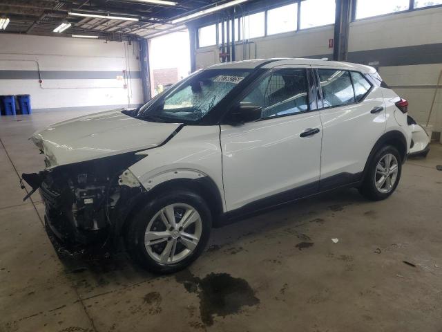  Salvage Nissan Kicks