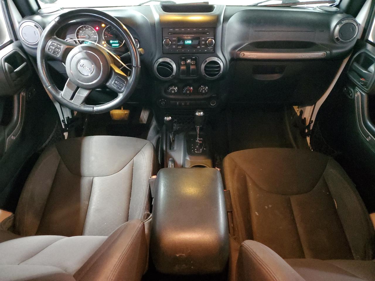 Jeep Wrangler Sport Image 12