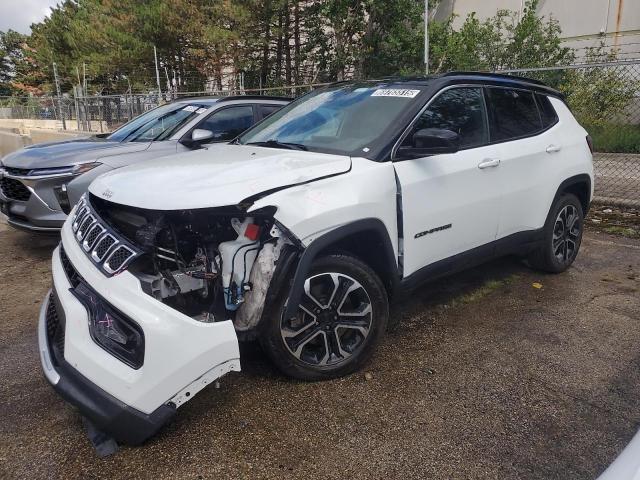  Salvage Jeep Compass
