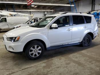  Salvage Mitsubishi Outlander