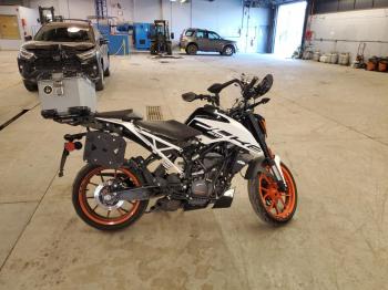  Salvage KTM 200 Duke