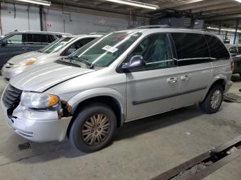  Salvage Chrysler Minivan