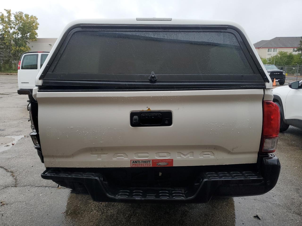 Toyota Tacoma Access Cab Image 12