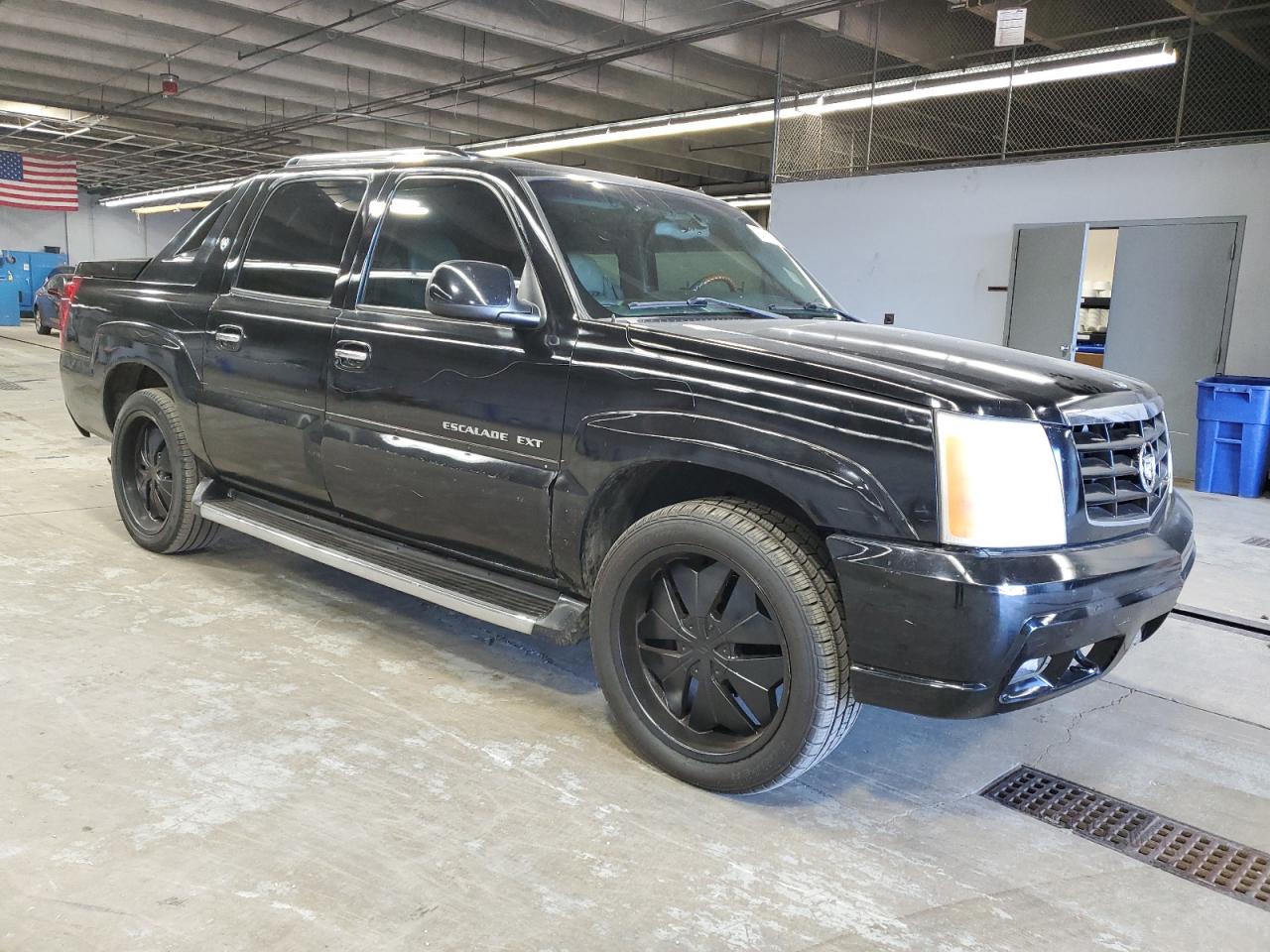 Cadillac Escalade Ext Image 8