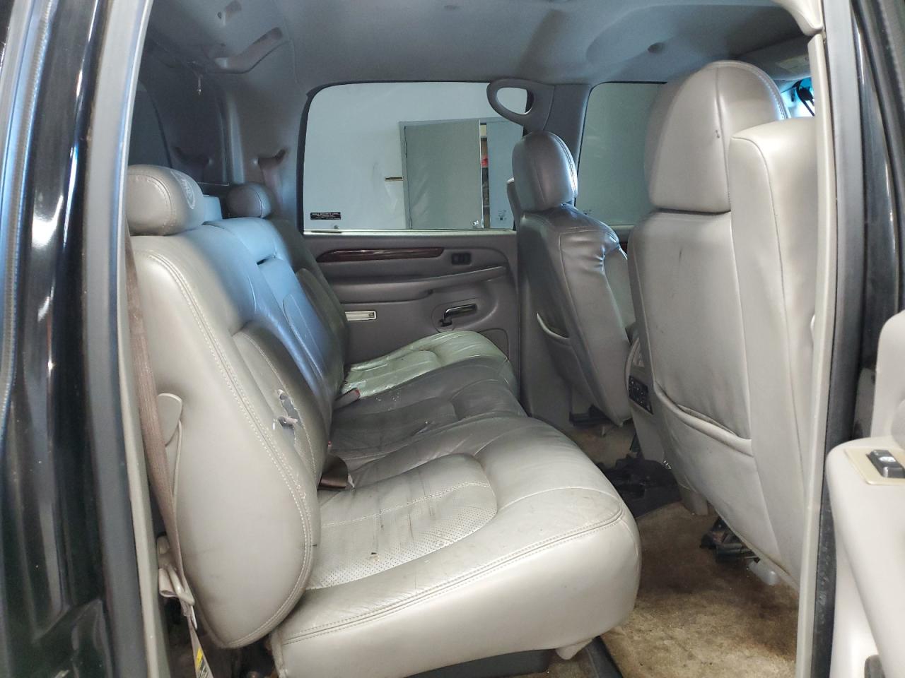 Cadillac Escalade Ext Image 9