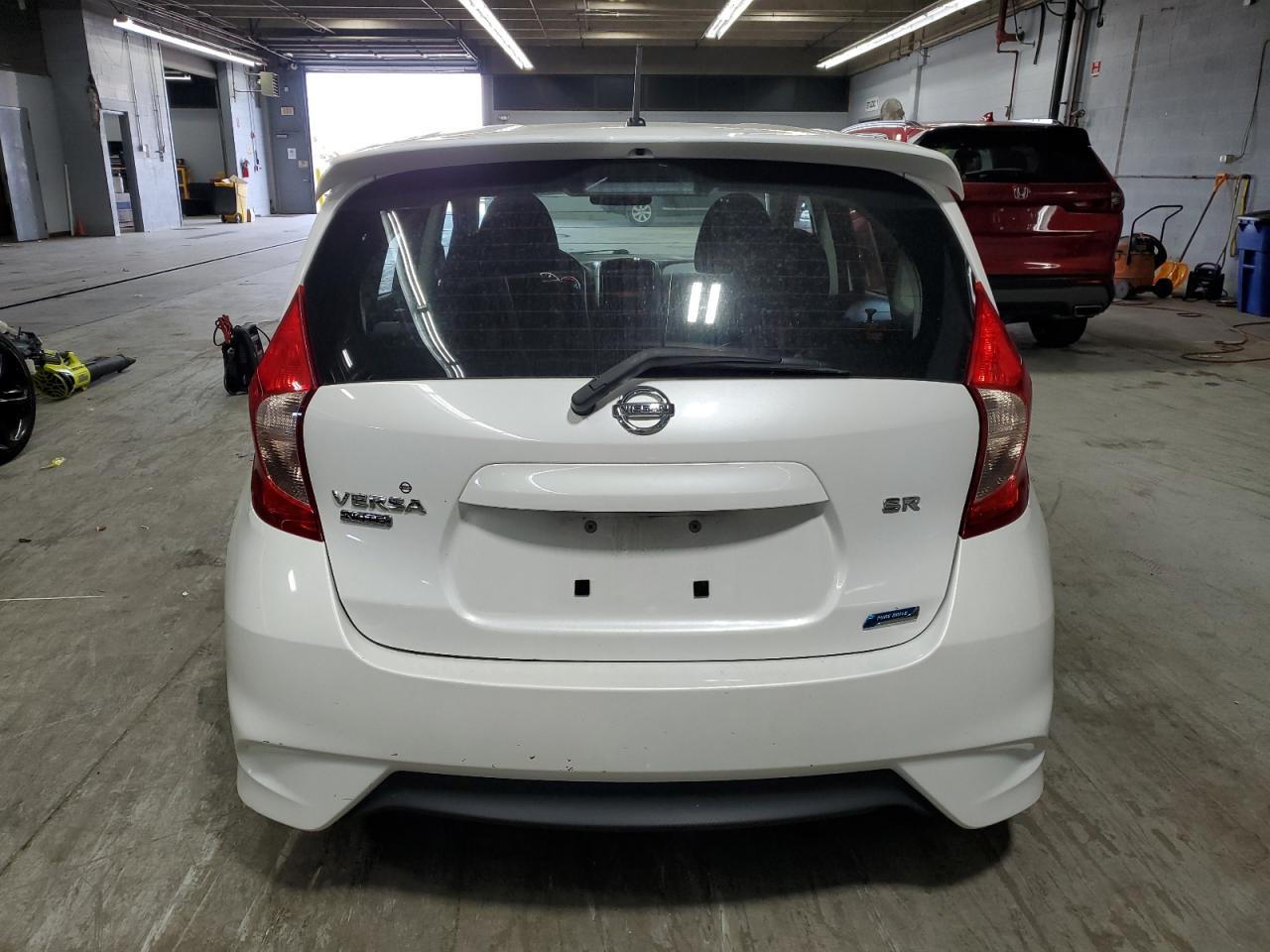 Nissan Versa S Image 2