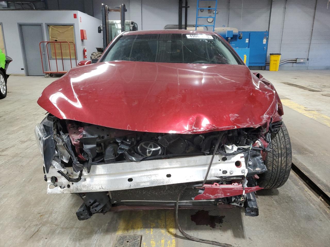 Toyota Camry L Image 3