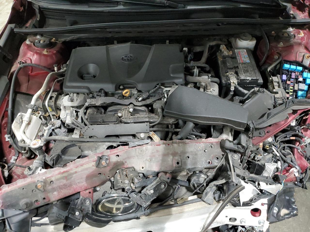 Toyota Camry L Image 10