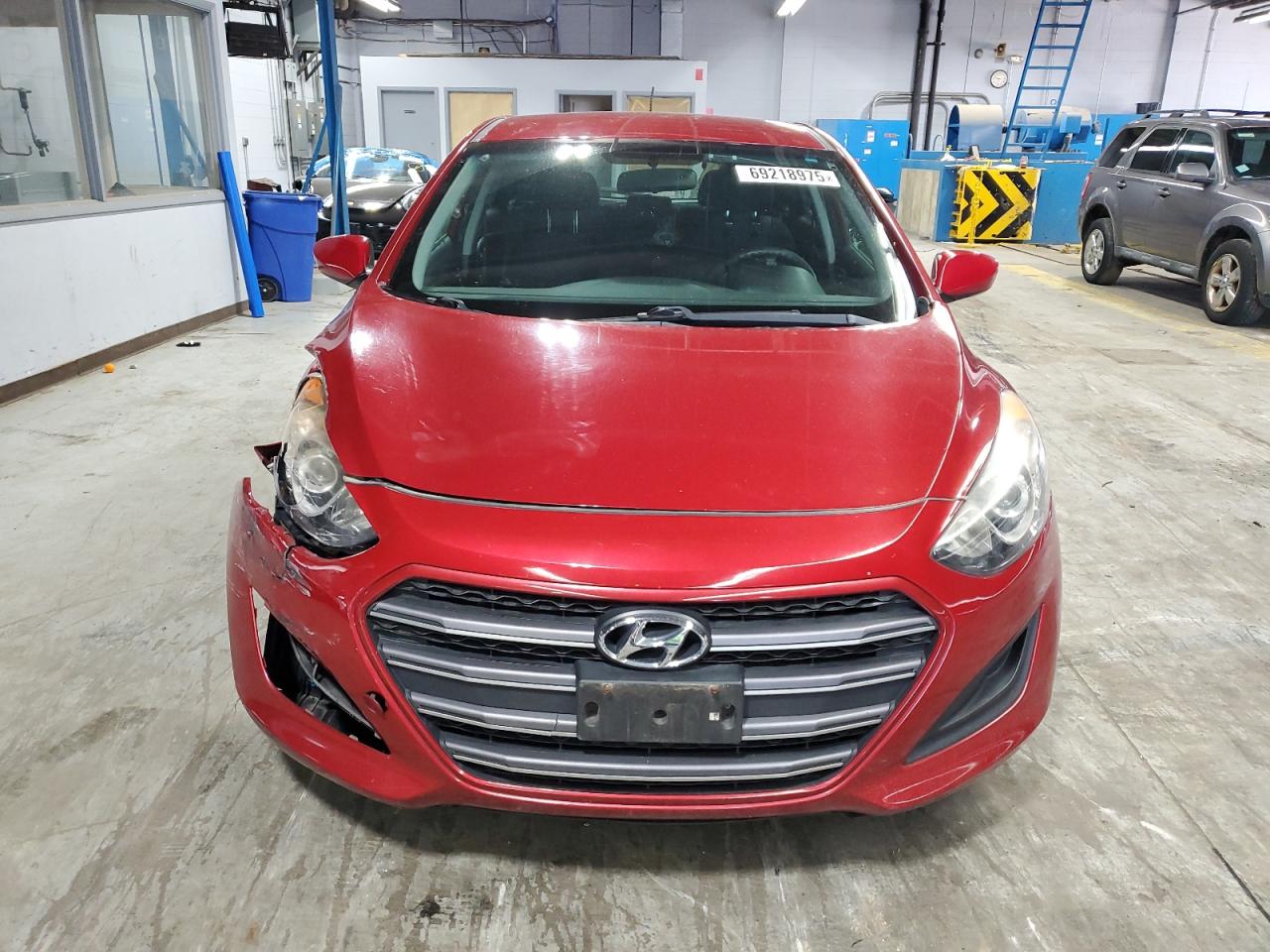 Hyundai ELANTRA Image 6