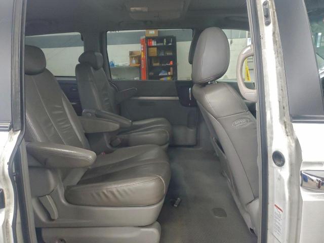 Hyundai Entourage Gls Image 13