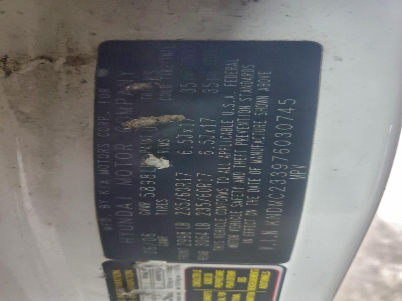 Hyundai Entourage Gls Image 8