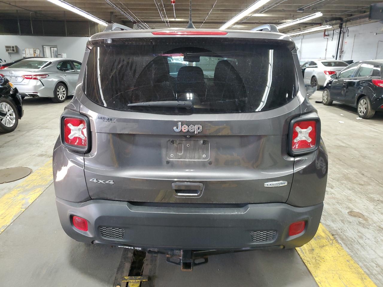 Jeep Renegade Latitude Image 6