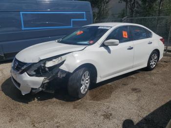  Salvage Nissan Altima