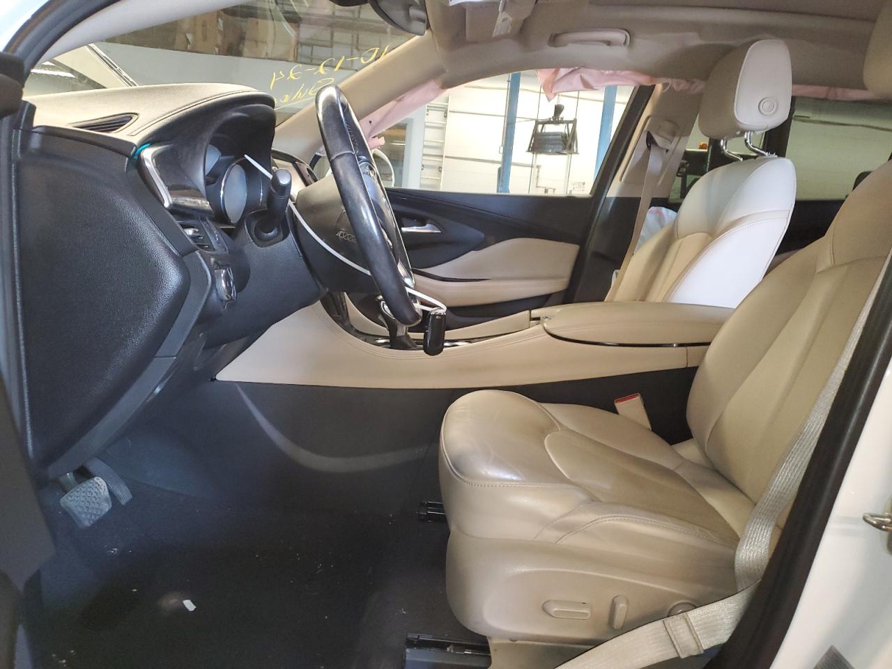 Buick Envision Essence Image 10