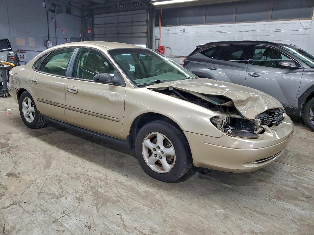 Ford Taurus Se Image 3