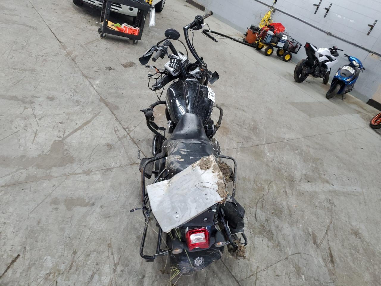 Harley-Davidson Fl Image 3