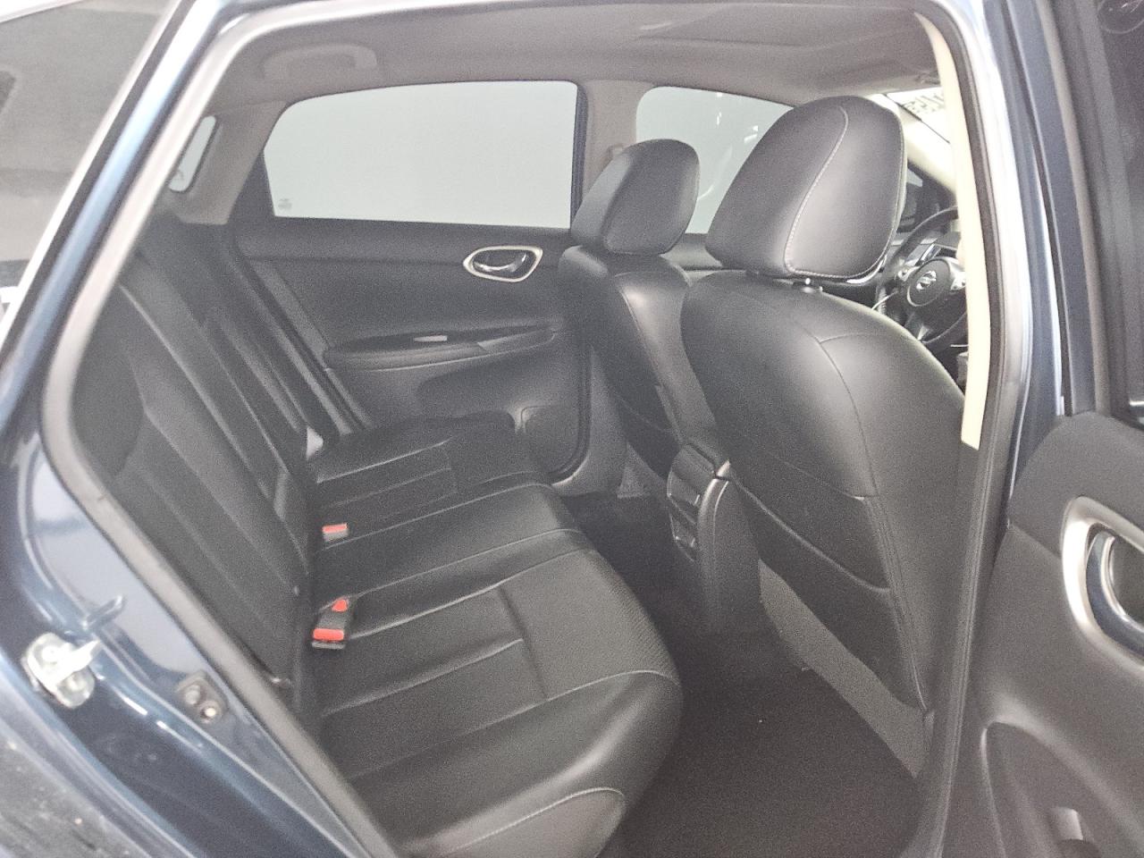 Nissan Sentra S Image 10